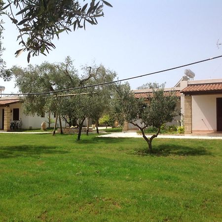 Gli Ulivi Residence Leverano Bagian luar foto