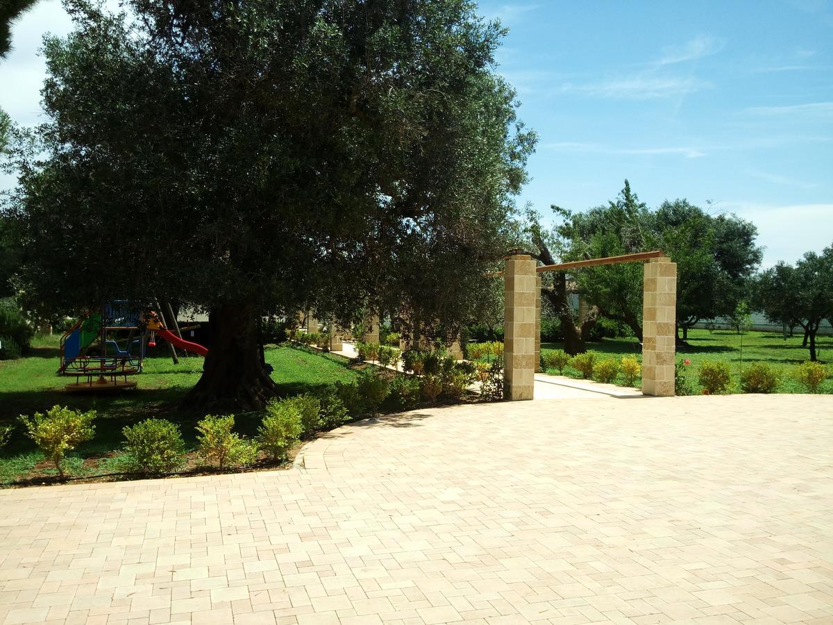 Gli Ulivi Residence Leverano Bagian luar foto