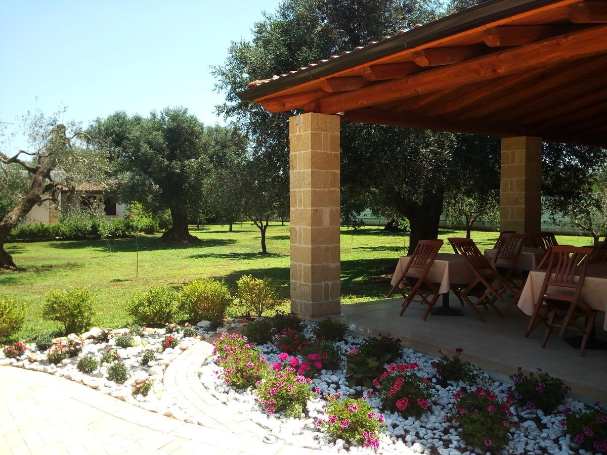 Gli Ulivi Residence Leverano Bagian luar foto