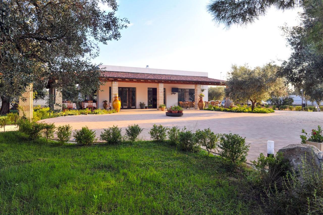 Gli Ulivi Residence Leverano Bagian luar foto