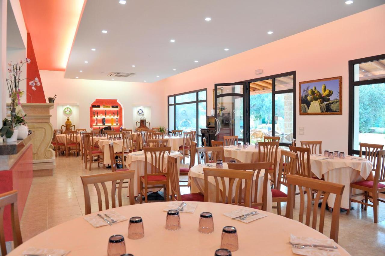 Gli Ulivi Residence Leverano Bagian luar foto